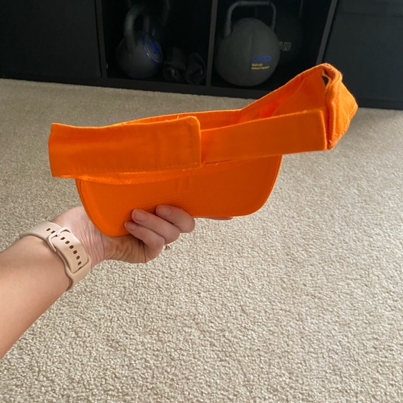 Kenny Chesney Visor - Picture 4 of 5